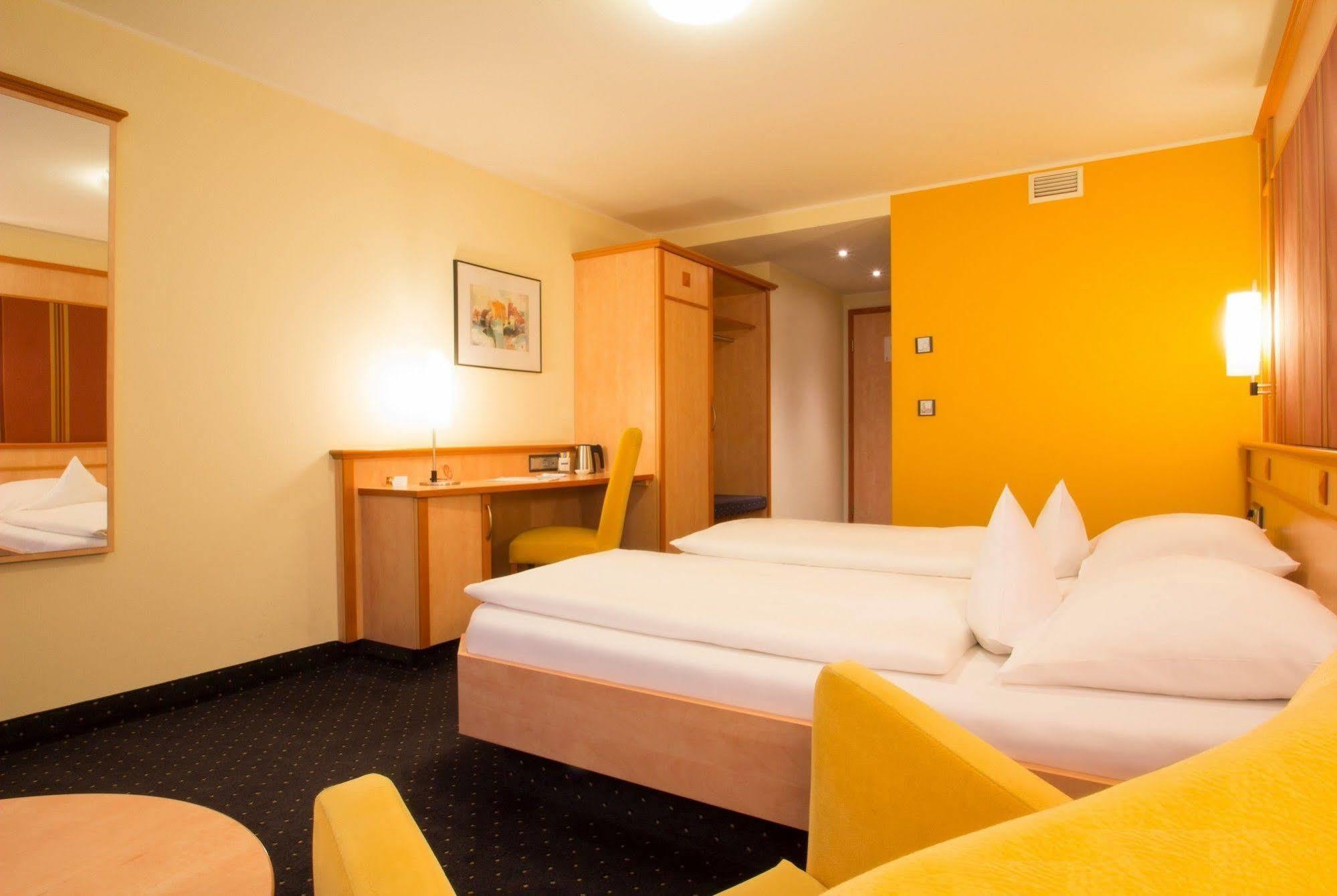 Hotel Rio Karlsruhe Ngoại thất bức ảnh
