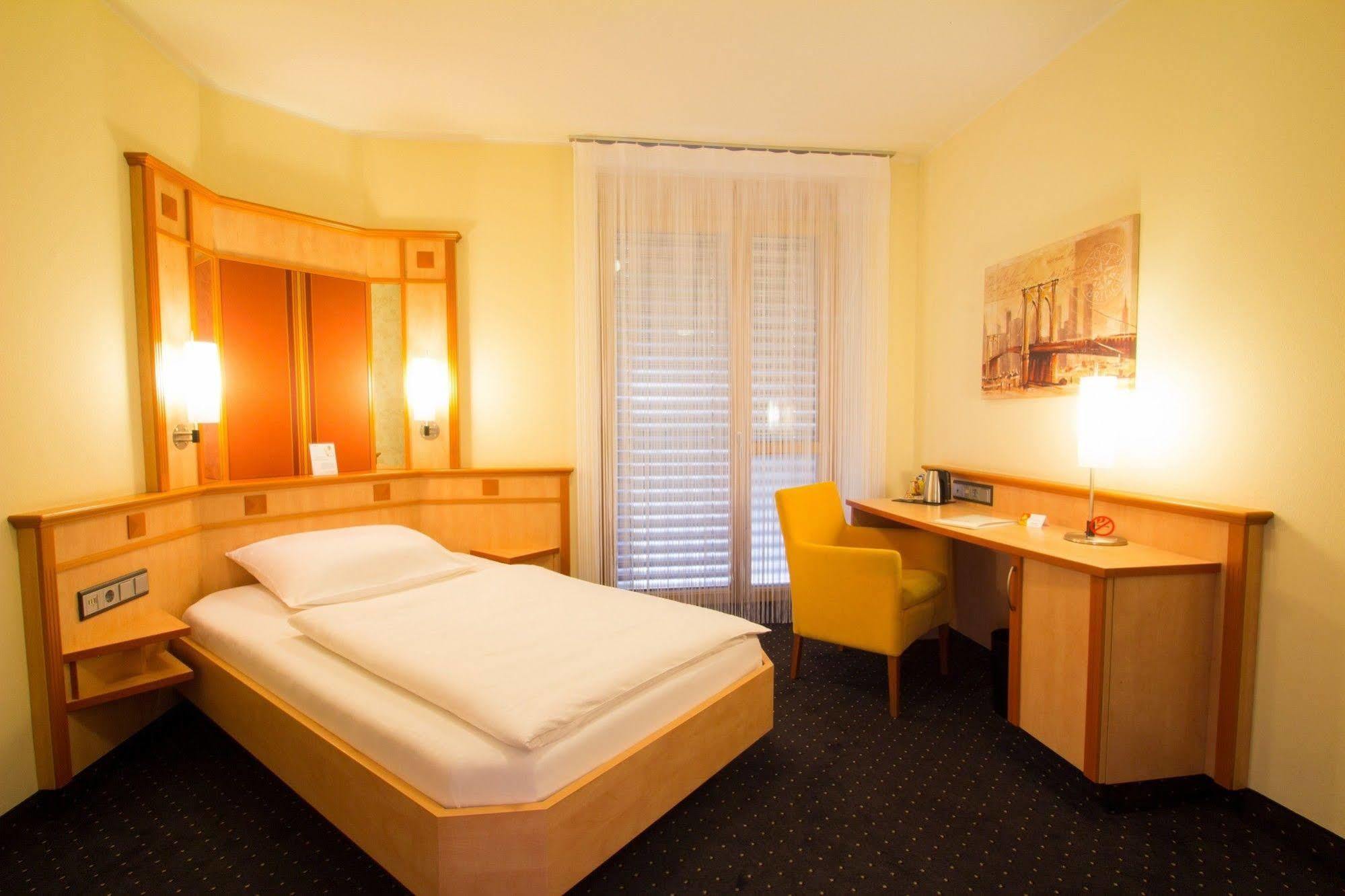 Hotel Rio Karlsruhe Ngoại thất bức ảnh