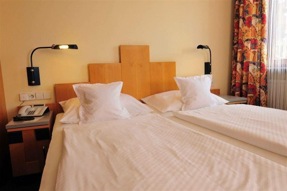 Hotel Rio Karlsruhe Ngoại thất bức ảnh